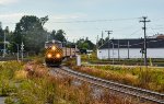 CN 3913 leads 402 at MP124.55